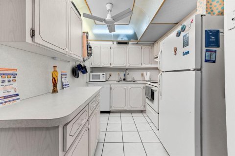 Copropriété à vendre à Deerfield Beach, Floride: 2 chambres, 76.18 m2 № 2190996 - photo 11