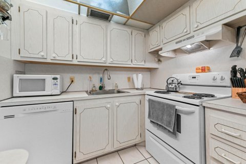 Copropriété à vendre à Deerfield Beach, Floride: 2 chambres, 76.18 m2 № 2190996 - photo 12