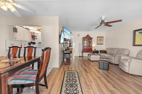 Copropriété à vendre à Deerfield Beach, Floride: 2 chambres, 76.18 m2 № 2190996 - photo 4