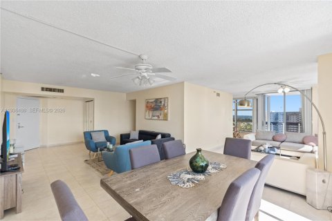 Condominio en venta en Aventura, Florida, 3 dormitorios, 159.98 m2 № 1995015 - foto 8