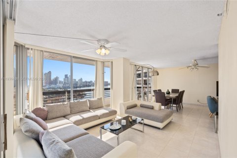 Condominio en venta en Aventura, Florida, 3 dormitorios, 159.98 m2 № 1995015 - foto 6