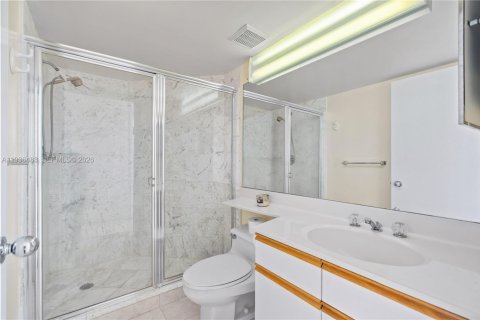Condominio en venta en Aventura, Florida, 3 dormitorios, 159.98 m2 № 1995015 - foto 24