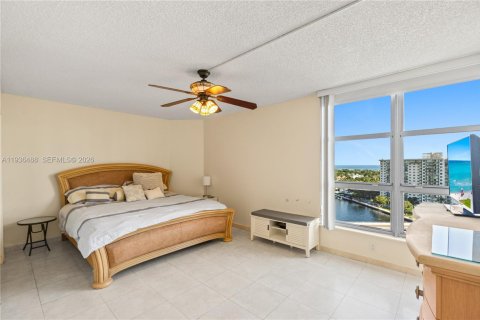 Condominio en venta en Aventura, Florida, 3 dormitorios, 159.98 m2 № 1995015 - foto 22