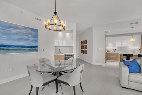 Condominio en venta en Riviera Beach, Florida, 2 dormitorios, 191.84 m2 № 2146555 - foto 10