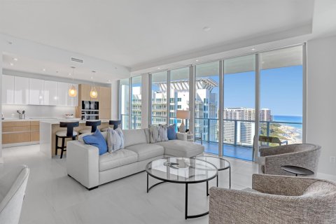 Condominio en venta en Riviera Beach, Florida, 2 dormitorios, 191.84 m2 № 2146555 - foto 11