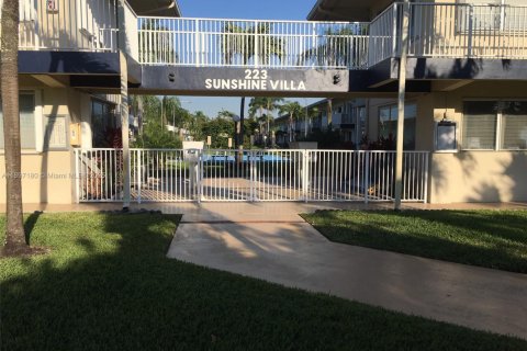 Купить кондоминиум в Дания-Бич, Флорида 1 спальня, 57.6м2, № 1948730 - фото 17