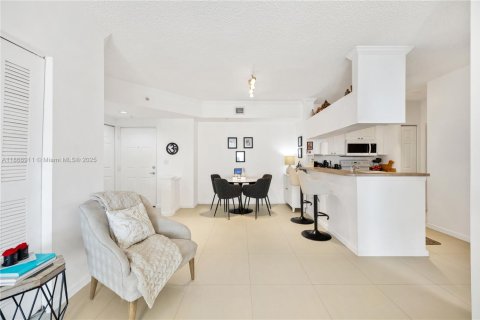 Copropriété à vendre à Sunny Isles Beach, Floride: 2 chambres, 95.13 m2 № 1979368 - photo 5