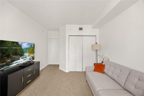 Copropriété à vendre à Sunny Isles Beach, Floride: 2 chambres, 95.13 m2 № 1979368 - photo 23