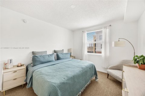 Copropriété à vendre à Sunny Isles Beach, Floride: 2 chambres, 95.13 m2 № 1979368 - photo 16