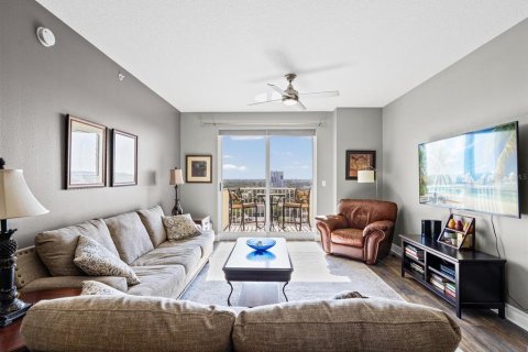 Condo in Clearwater, Florida, 2 bedrooms  № 2150766 - photo 11