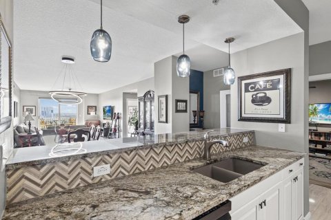 Condo in Clearwater, Florida, 2 bedrooms  № 2150766 - photo 19