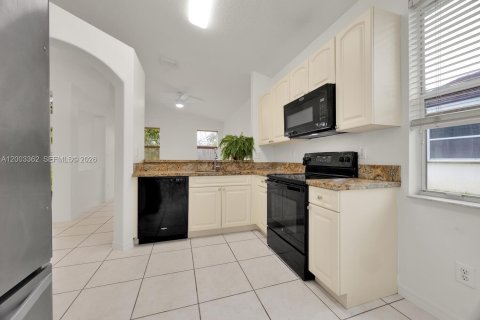 Casa en venta en Palmetto Bay, Florida, 3 dormitorios, 139.82 m2 № 2066602 - foto 9
