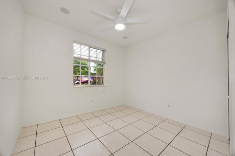 Casa en venta en Palmetto Bay, Florida, 3 dormitorios, 139.82 m2 № 2066602 - foto 12