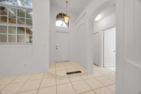 Casa en venta en Palmetto Bay, Florida, 3 dormitorios, 139.82 m2 № 2066602 - foto 2