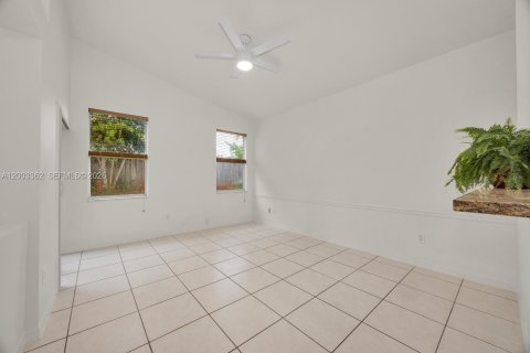 Casa en venta en Palmetto Bay, Florida, 3 dormitorios, 139.82 m2 № 2066602 - foto 7