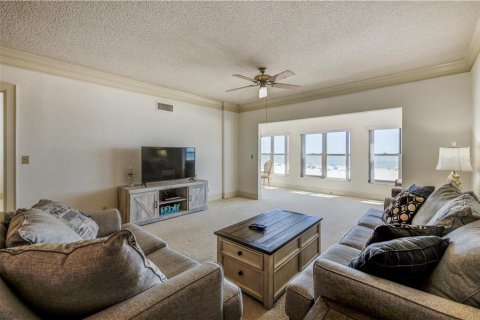 Condominio en alquiler en Saint Pete Beach, Florida, 2 dormitorios, 139.35 m2 № 251588 - foto 17