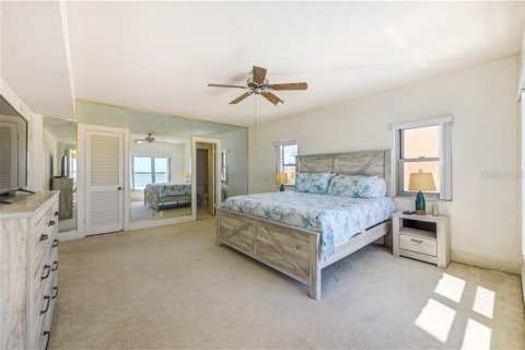 Condominio en alquiler en Saint Pete Beach, Florida, 2 dormitorios, 139.35 m2 № 251588 - foto 6