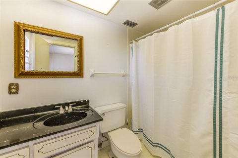 Condominio en alquiler en Saint Pete Beach, Florida, 2 dormitorios, 139.35 m2 № 251588 - foto 9