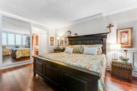 Condo in Hollywood, Florida, 2 bedrooms  № 1857424 - photo 28