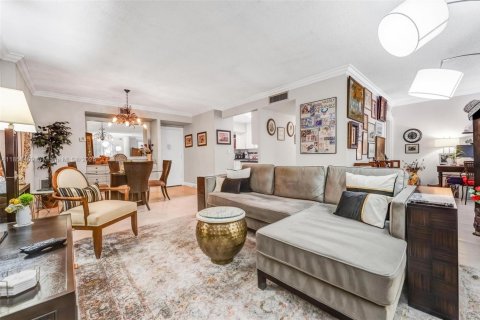 Condo in Hollywood, Florida, 2 bedrooms  № 1857424 - photo 2