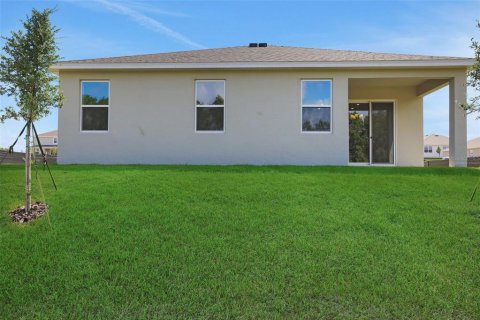 House in Tavares, Florida 4 bedrooms, 148.46 sq.m. № 1547163 - photo 5