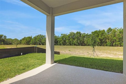 House in Tavares, Florida 4 bedrooms, 148.46 sq.m. № 1547163 - photo 12