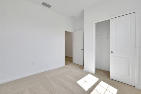 House in Tavares, Florida 4 bedrooms, 148.46 sq.m. № 1547163 - photo 30