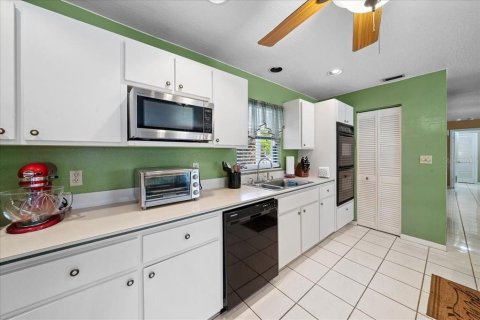 House in Palm Bay, Florida 4 bedrooms, 206.8 sq.m. № 1846841 - photo 17