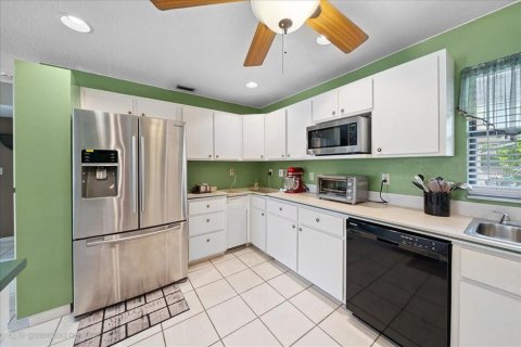 House in Palm Bay, Florida 4 bedrooms, 206.8 sq.m. № 1846841 - photo 15