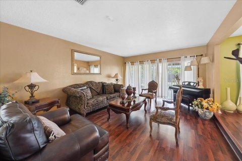House in Palm Bay, Florida 4 bedrooms, 206.8 sq.m. № 1846841 - photo 5