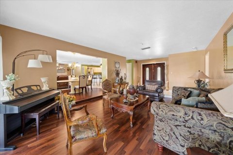 House in Palm Bay, Florida 4 bedrooms, 206.8 sq.m. № 1846841 - photo 7