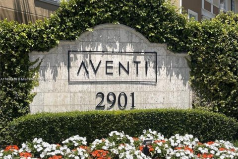 Townhouse in Aventura, Florida 3 bedrooms, 137.59 sq.m. № 1887615 - photo 1