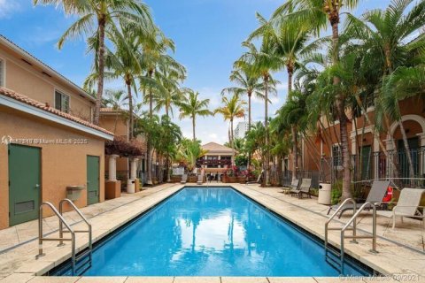 Townhouse in Aventura, Florida 3 bedrooms, 137.59 sq.m. № 1887615 - photo 3