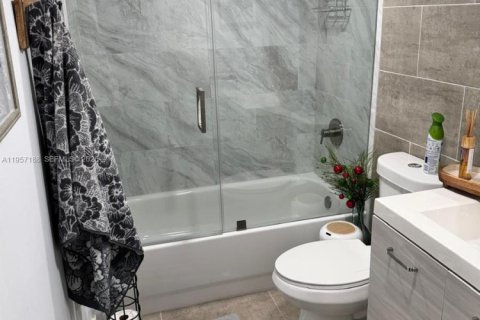 Купить кондоминиум в Хомстед, Флорида 2 спальни, 76.37м2, № 2011225 - фото 12