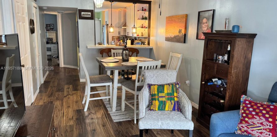 Кондоминиум с 2 спальнями в Хомстед, Флорида № 2011225