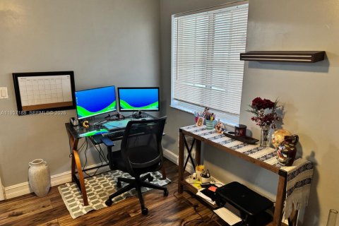 Купить кондоминиум в Хомстед, Флорида 2 спальни, 76.37м2, № 2011225 - фото 10