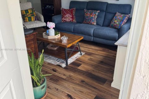 Купить кондоминиум в Хомстед, Флорида 2 спальни, 76.37м2, № 2011225 - фото 2