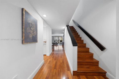 Condominio en venta en Coral Gables, Florida, 3 dormitorios, 172.05 m2 № 2052091 - foto 17