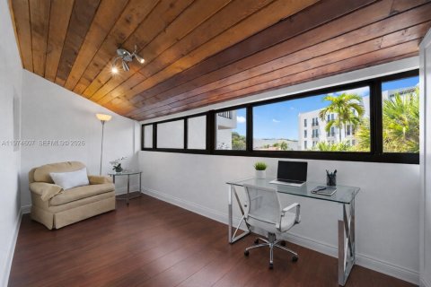 Condominio en venta en Coral Gables, Florida, 3 dormitorios, 172.05 m2 № 2052091 - foto 10