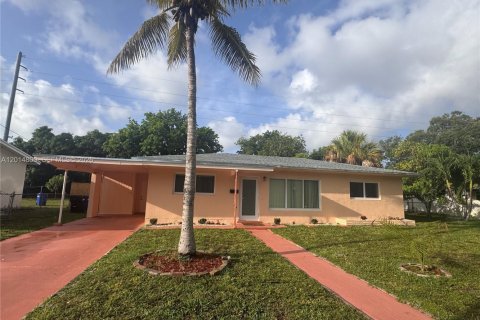 Villa ou maison à louer à North Miami Beach, Floride: 4 chambres, 103.86 m2 № 2171285 - photo 19