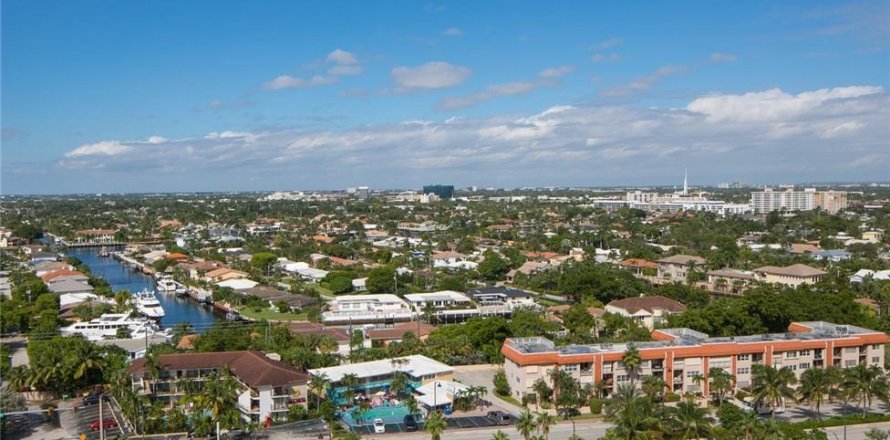 Condominio en Fort Lauderdale, Florida, 1 dormitorio № 1050239