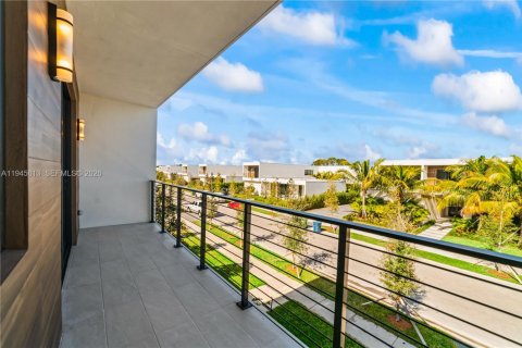 Casa en venta en Weston, Florida, 5 dormitorios, 491.73 m2 № 2002019 - foto 6