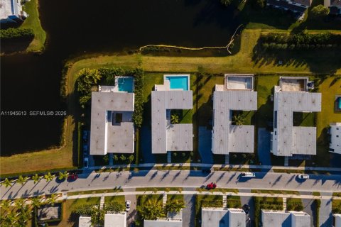 Casa en venta en Weston, Florida, 5 dormitorios, 491.73 m2 № 2002019 - foto 9