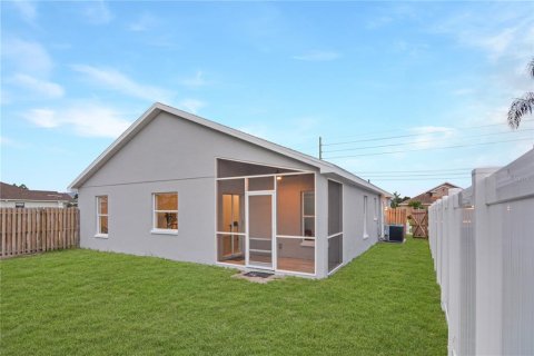 Casa en alquiler en Port Richey, Florida, 3 dormitorios, 111.3 m2 № 1872998 - foto 5