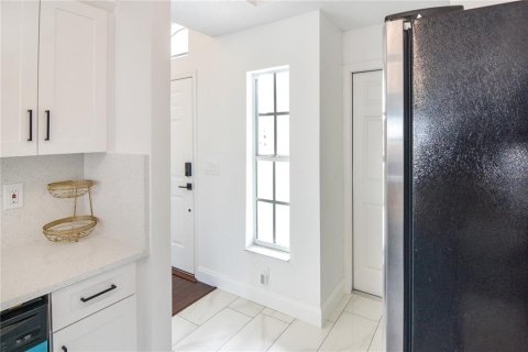 Casa en alquiler en Port Richey, Florida, 3 dormitorios, 111.3 m2 № 1872998 - foto 18