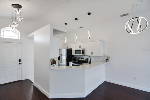 Casa en alquiler en Port Richey, Florida, 3 dormitorios, 111.3 m2 № 1872998 - foto 13