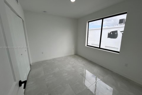 Casa en alquiler en Homestead, Florida, 3 dormitorios, 131.46 m2 № 1974844 - foto 21