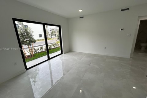 Casa en alquiler en Homestead, Florida, 3 dormitorios, 131.46 m2 № 1974844 - foto 3