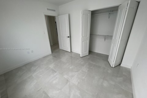 Casa en alquiler en Homestead, Florida, 3 dormitorios, 131.46 m2 № 1974844 - foto 22