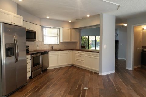Adosado en alquiler en Orlando, Florida, 3 dormitorios, 205.69 m2 № 1853196 - foto 4